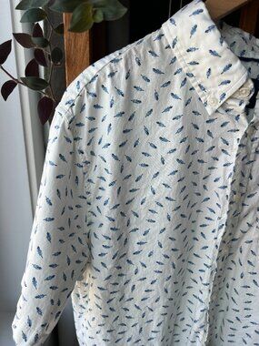 Jachs New York Cotton Button-up in light blue feather pattern